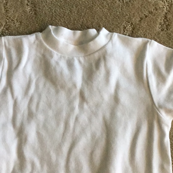 White short style onesie - Picture 2 of 4